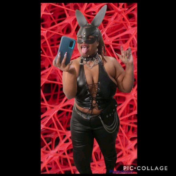 Pc leather bad bunny mask festival/photo shoot - Picture 5 of 10